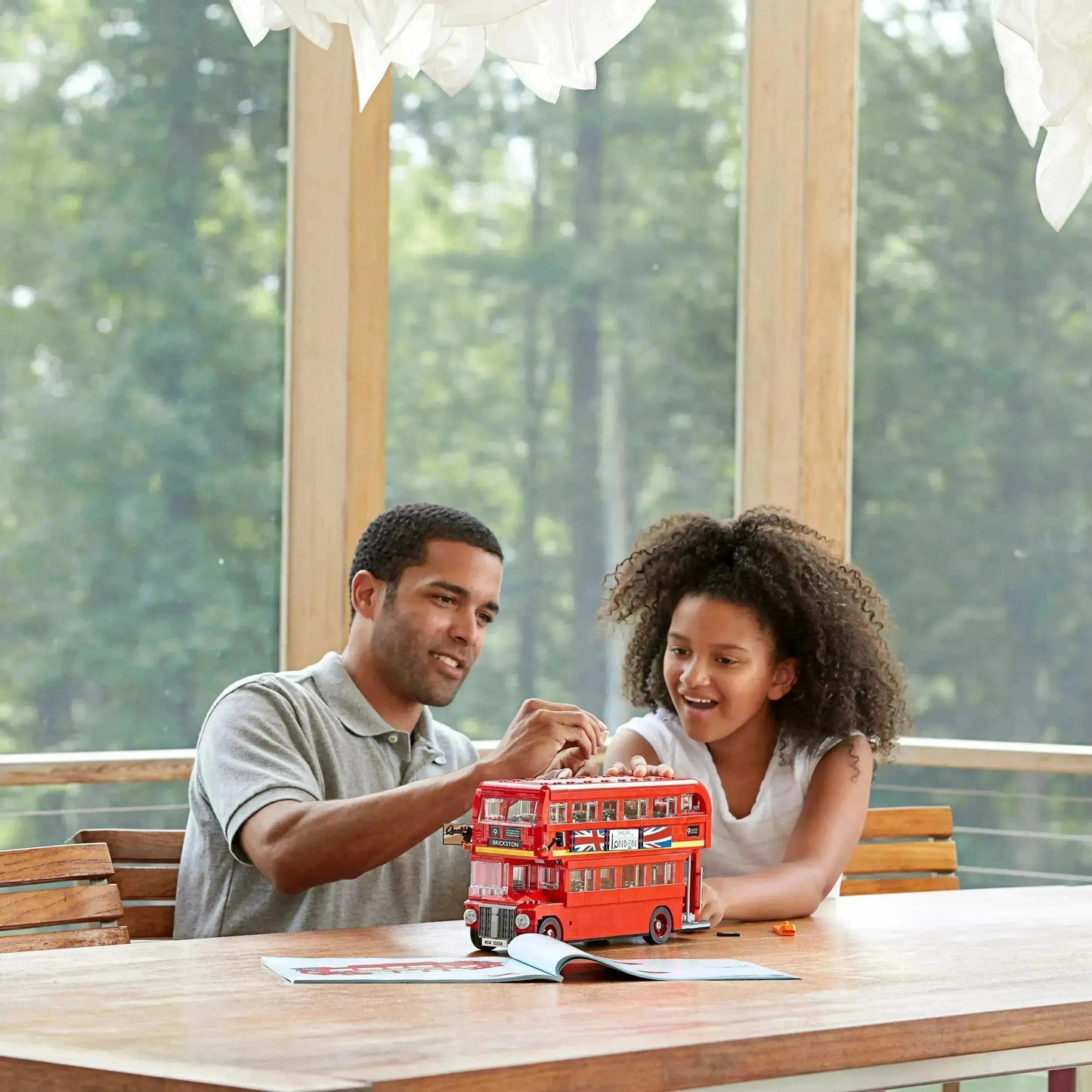 LEGO London Bus 10258 Creator Expert LEGO CREATOR EXPERT @ 2TTOYS | Official LEGO shopšš„° LEGO ā¬. 144.99