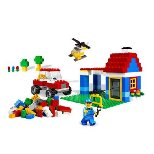 LEGO LEGO Large Brick Box 6166 Make and Create LEGO Make and Create @ 2TTOYS | Official LEGO shopđđ„° LEGO âŹ. 29.99