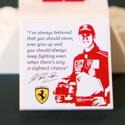 LEGO Icons Ferrari F2004 en Michael Schumacher – F1 Auto Bouwpakket voor Volwassenen – Decoratie Set met V10-Motor en Formule 1 Coureur Poppetje – Cadeau voor Mannen, Vrouwen en Fans – 11375