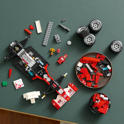 LEGO Icons Ferrari F2004 en Michael Schumacher – F1 Auto Bouwpakket voor Volwassenen – Decoratie Set met V10-Motor en Formule 1 Coureur Poppetje – Cadeau voor Mannen, Vrouwen en Fans – 11375