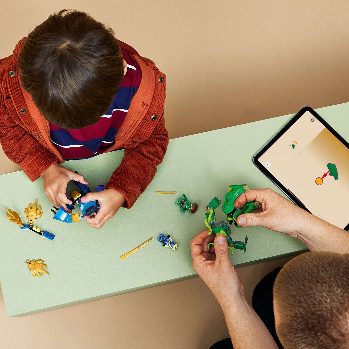 LEGO NINJAGO Jay’s Drakenmechastrijd Mecha – Ninja Speelgoed voor Kinderen met 2 Actiefiguren, 2 Minifiguren, Katana en Zwaard – Verjaardagscadeau voor Jongens vanaf 4 Jaar en Fans – 71853