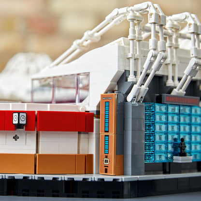 LEGO Manchester United Voetbal stadion 10272 Creator Expert