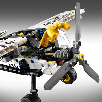 LEGO Oerwoud Vliegtuig 42198 Technic