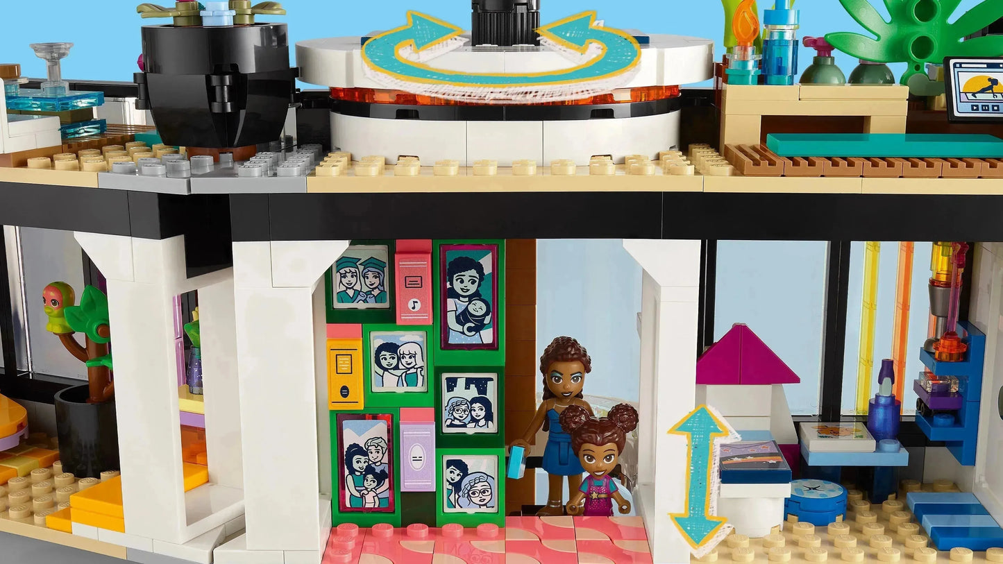 LEGO Andrea's Futuristic Villa 42639 Friends