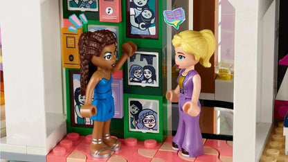 LEGO Andrea's Futuristic Villa 42639 Friends