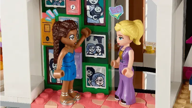 LEGO_42639_Andrea_s_Futuristische_Villa_Een_droomhuis_voor_elke_popster_2TTOYS__WEB_SEC09_NOBG