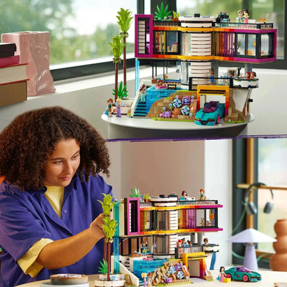 LEGO Andrea's Futuristic Villa 42639 Friends