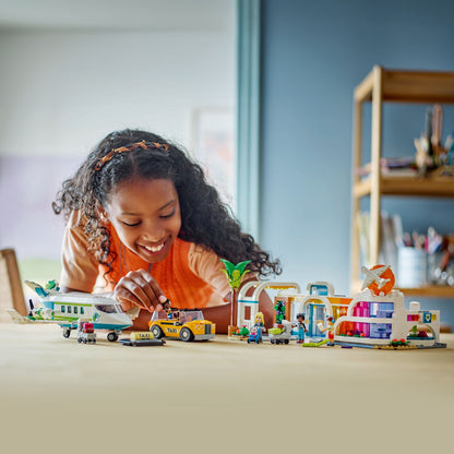 LEGO Heartlake City Vliegveld 42656 Friends