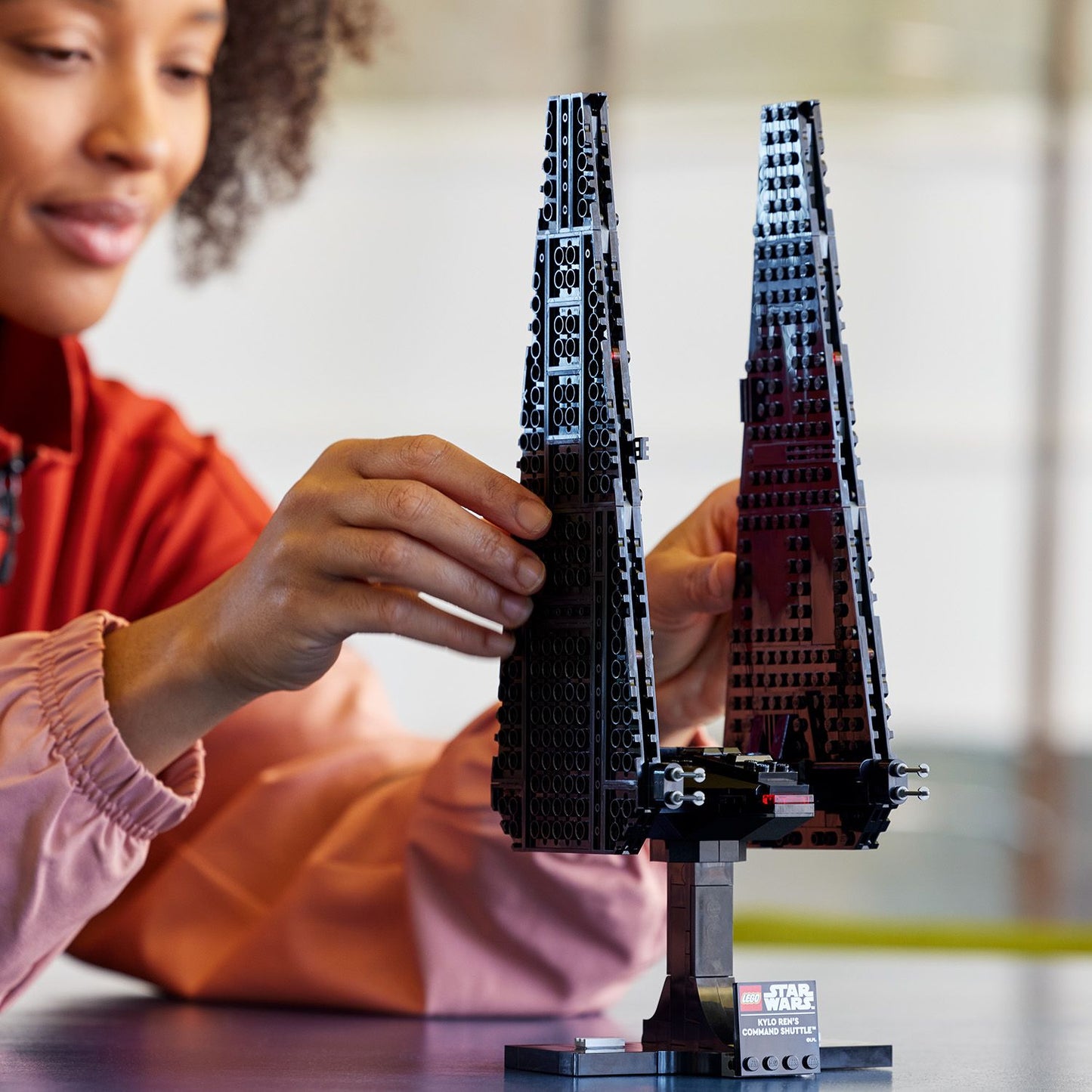 LEGO Kylo Rens Command Shuttle 75406 StarWars