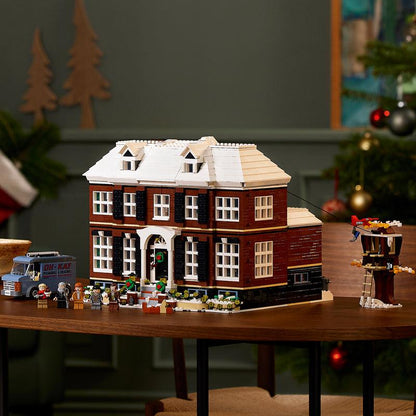 LEGO Ideas het huis van "Home Alone" 21330 Ideas LEGO IDEAS @ 2TTOYS | Official LEGO shop😊🥰 LEGO €. 309.99