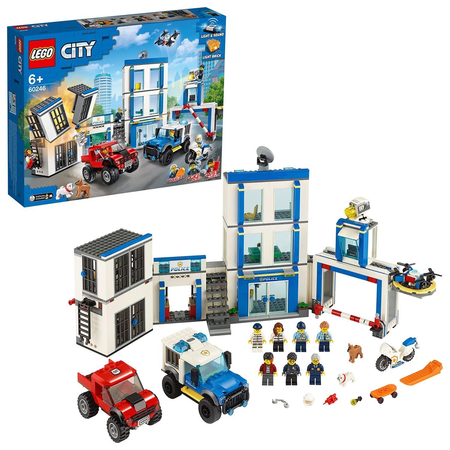 LEGO Uitgebreid Politie bureau 60246 City Politie (USED) LEGO CITY POLITIE @ 2TTOYS LEGO €. 64.99