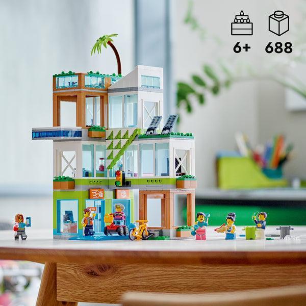 LEGO Appartementsgebouw 60365 City LEGO CITY @ 2TTOYS | Official LEGO shop😊🥰 LEGO €. 71.98