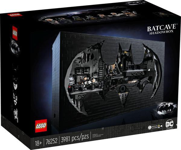 LEGO Batcave™ – shadowbox 76252 Superheroes LEGO BATMAN @ 2TTOYS LEGO €. 399.99