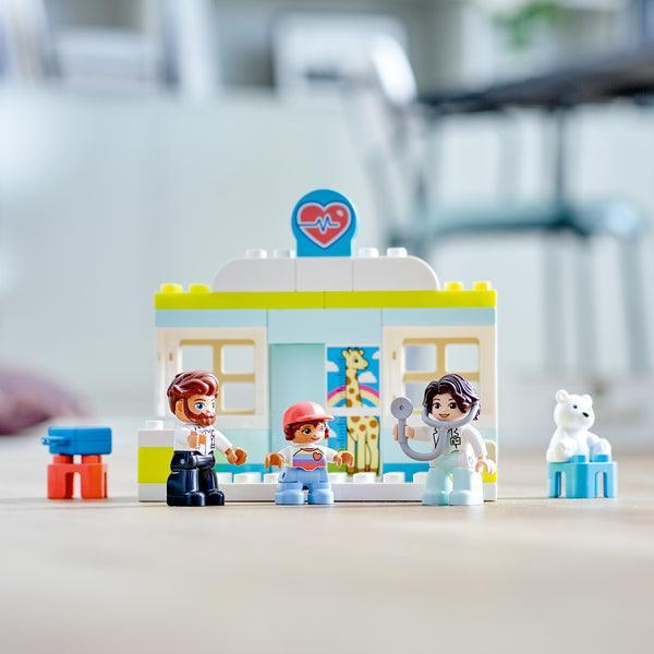 LEGO Bij de dokter 10968 DUPLO LEGO DUPLO @ 2TTOYS LEGO €. 16.49