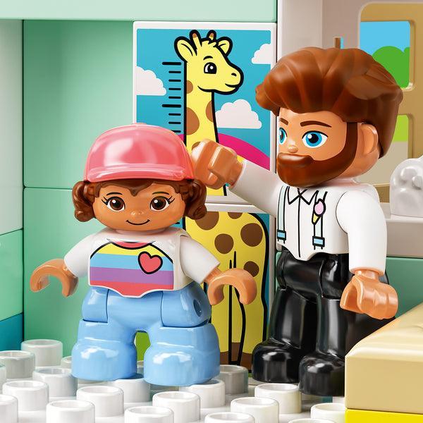 LEGO Bij de dokter 10968 DUPLO LEGO DUPLO @ 2TTOYS LEGO €. 16.49