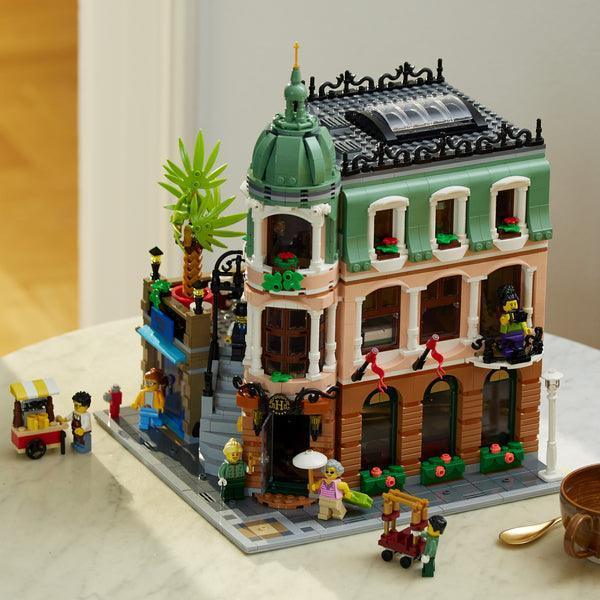 LEGO Boetiekhotel 10297 Creator Expert (USED) LEGO ICONS @ 2TTOYS LEGO €. 184.99