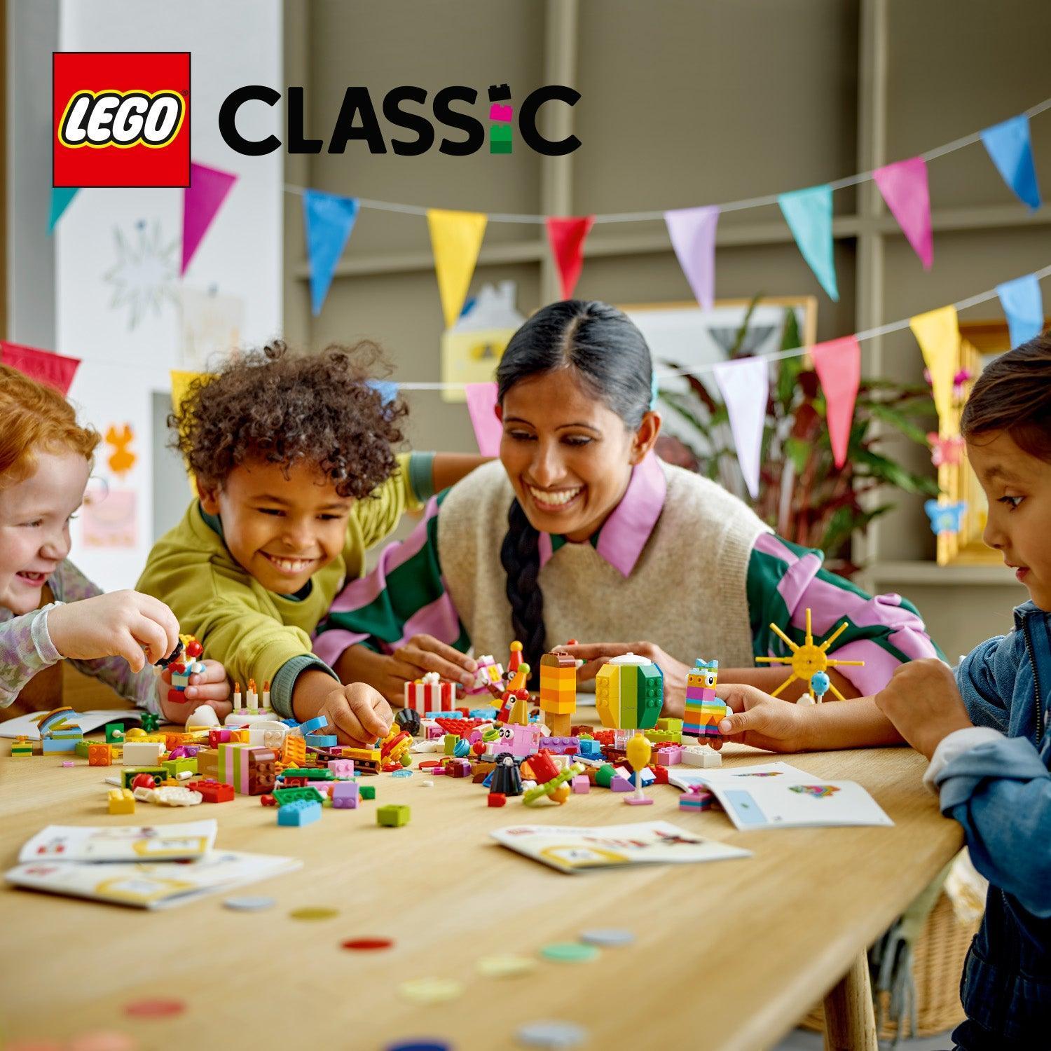 LEGO Creatieve feestset 11029 Classic LEGO CLASSIC @ 2TTOYS | Official LEGO shop😊🥰 LEGO €. 42.99