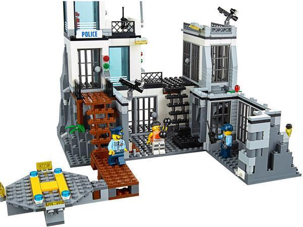 LEGO Gevangenis Eiland 60130 City LEGO CITY @ 2TTOYS | Official LEGO shop😊🥰 LEGO €. 79.99