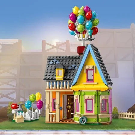 LEGO Huis uit de film 'Up' 43217 Disney LEGO DISNEY @ 2TTOYS | Official LEGO shop😊🥰 LEGO €. 46.99