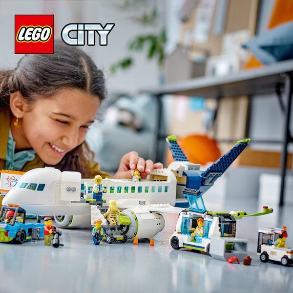 LEGO Passagiersvliegtuig 60367 City LEGO CITY @ 2TTOYS LEGO €. 84.99