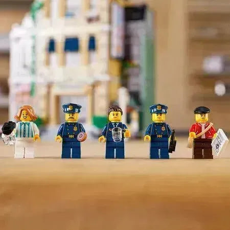 LEGO Police Station 10278 Creator Expert LEGO CREATOR EXPERT MODULAIR @ 2TTOYS | Official LEGO shop😊🥰 LEGO €. 229.99