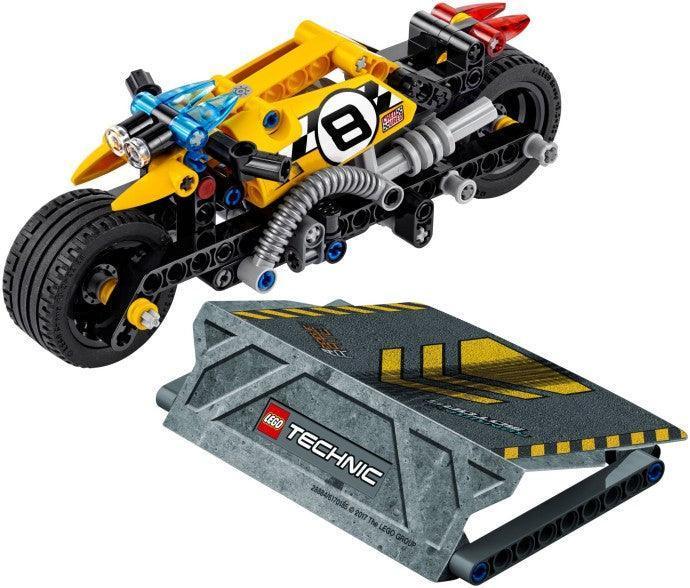 LEGO Stunt Motor 42058 Technic LEGO TECHNIC @ 2TTOYS LEGO €. 19.99