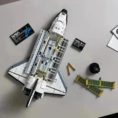 LEGO The Space Shuttle Discovery 10283 Creator Expert LEGO CREATOR EXPERT @ 2TTOYS | Official LEGO shop😊🥰 LEGO €. 199.99