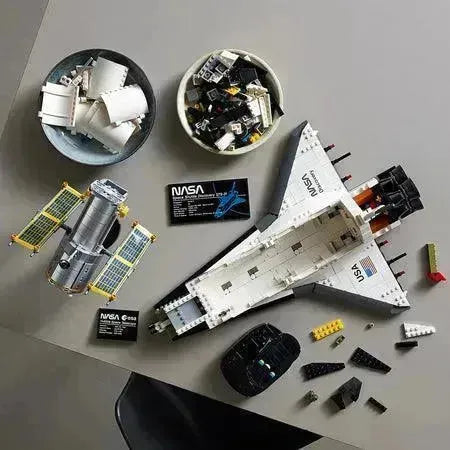 LEGO The Space Shuttle Discovery 10283 Creator Expert LEGO CREATOR EXPERT @ 2TTOYS | Official LEGO shop😊🥰 LEGO €. 199.99