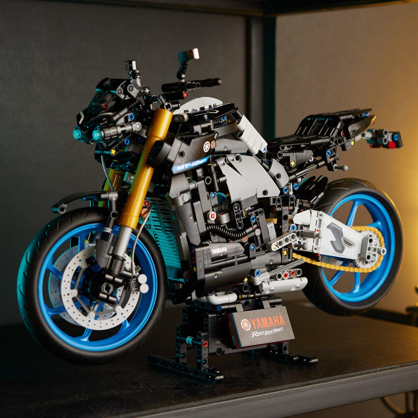 LEGO Yamaha MT-10 SP 42159 Technic LEGO TECHNIC @ 2TTOYS LEGO €. 194.98